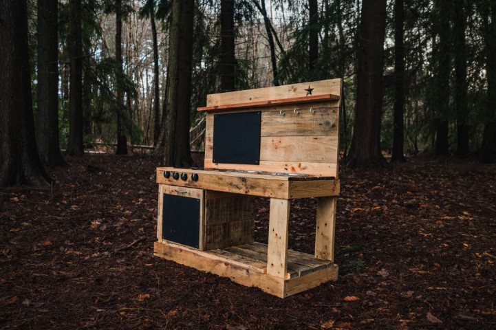 custom built mud kitchen mudkitchen artisan woodwork