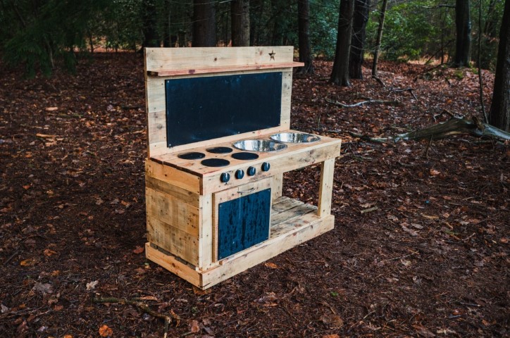 custom built mud kitchen mudkitchen artisan woodwork