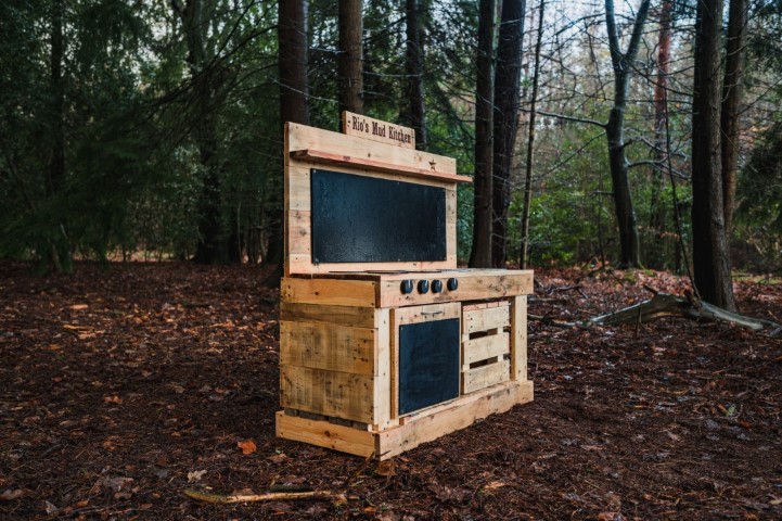 custom built mud kitchen mudkitchen artisan woodwork