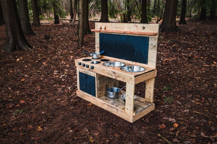 custom built mud kitchen mudkitchen artisan woodwork